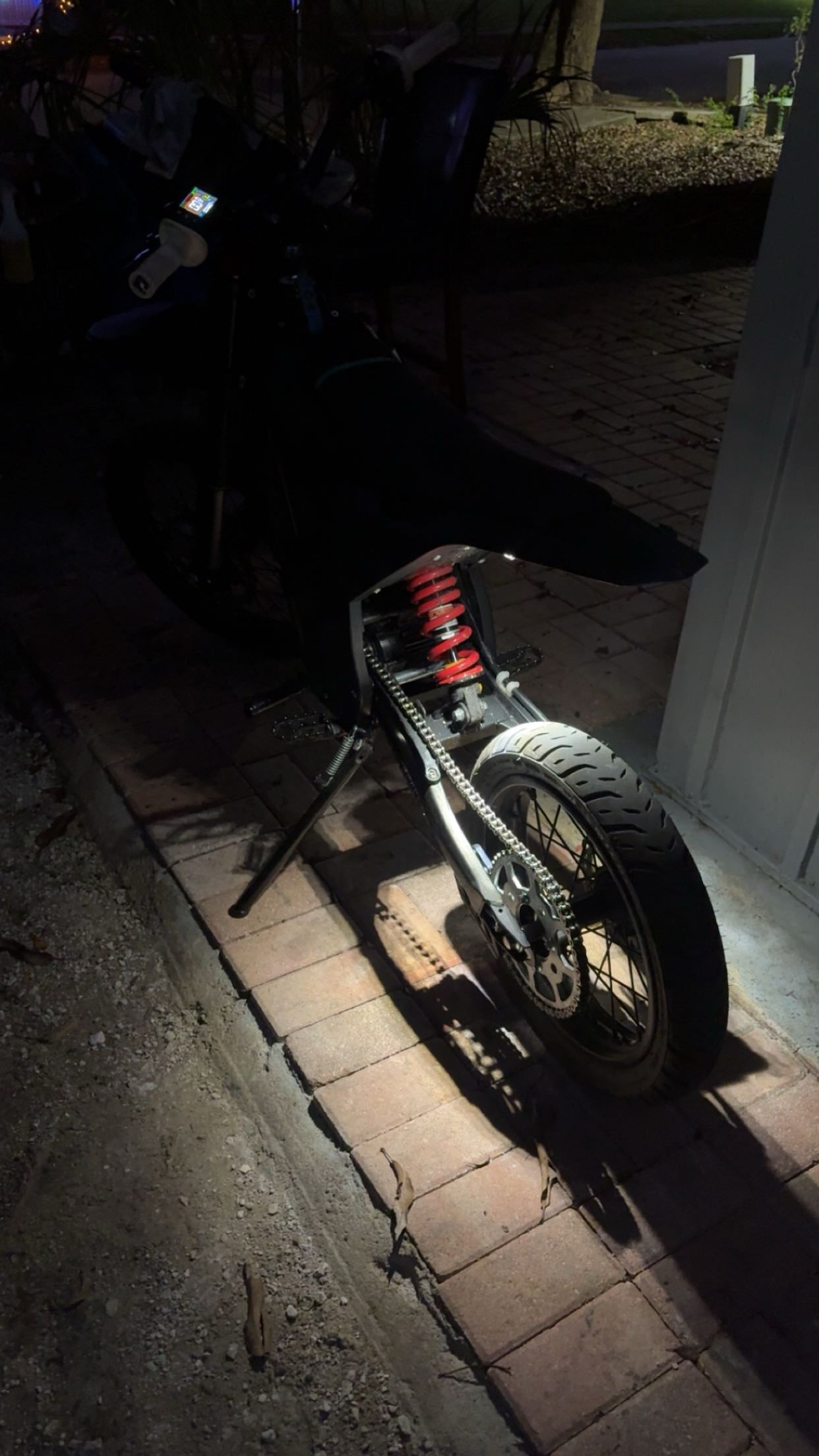 Strike shadow rock light (pre-order)